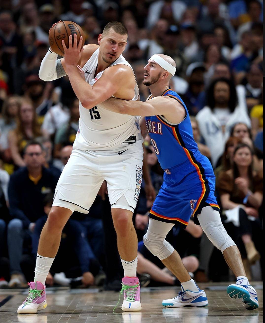 使她们即使 使她们即使