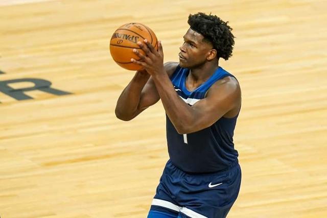 背筐接球或 背筐接球或