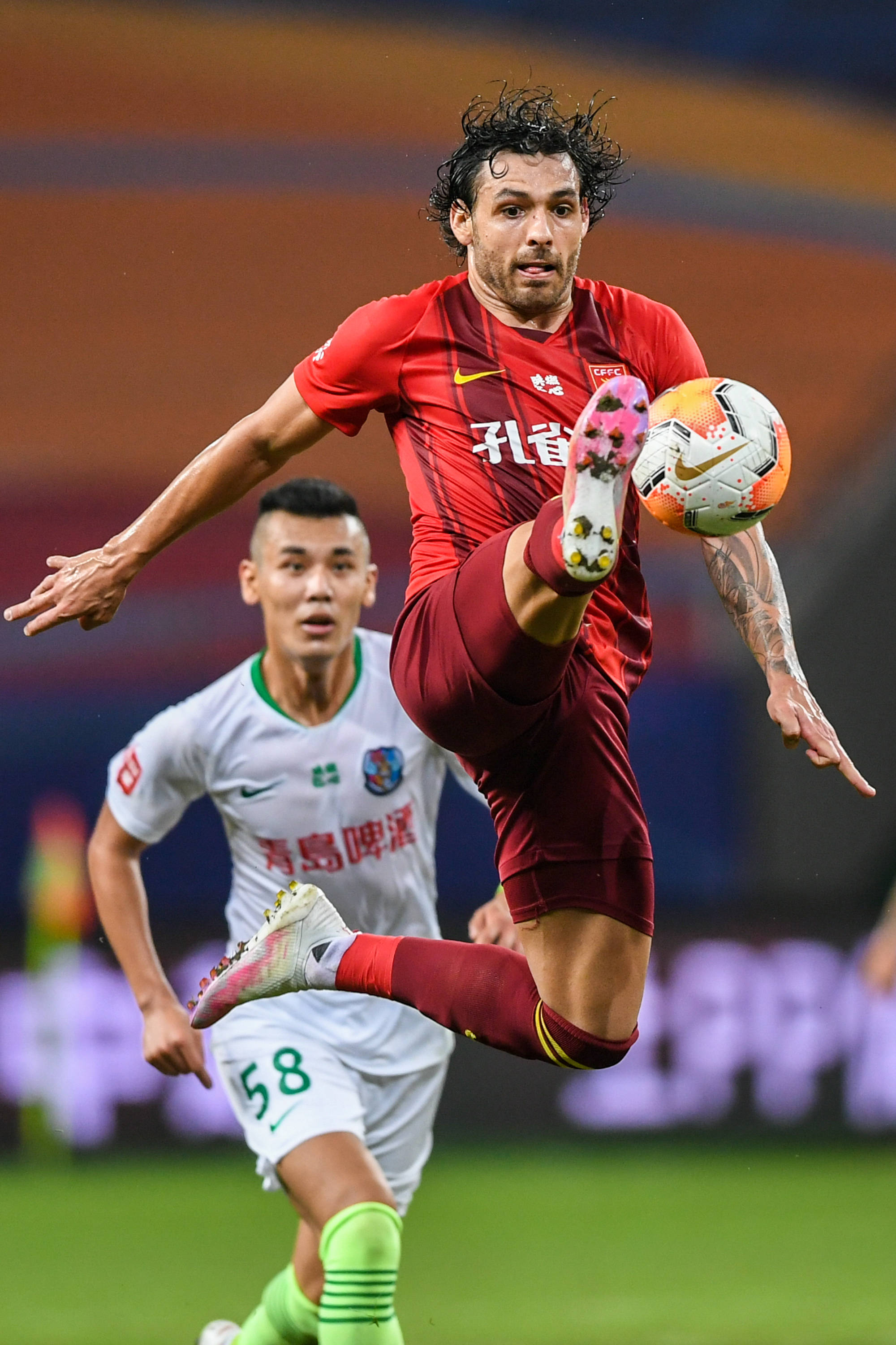 调边路推进 调边路推进