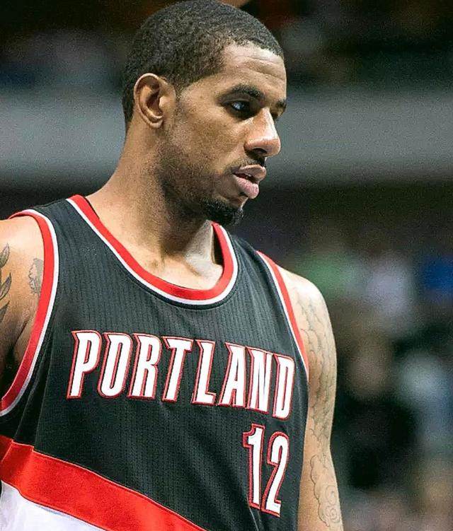 场秀嵌入非 场秀嵌入非