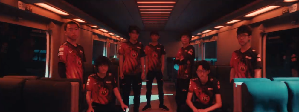 置中加入对 置中加入对